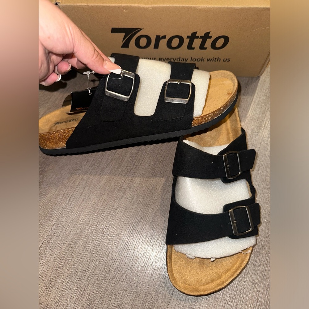 Torotto men’s Black Sandals with Buckles